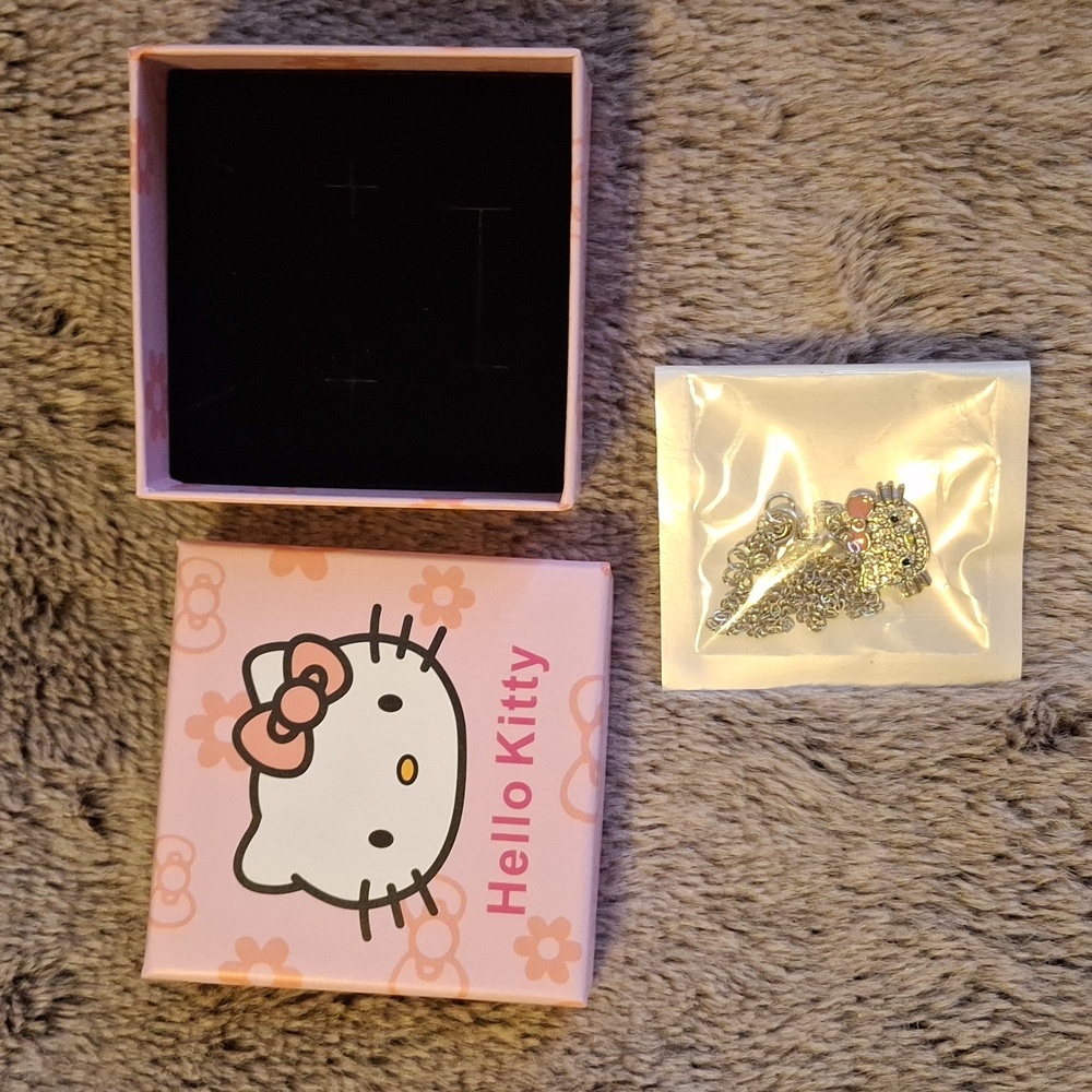 Hello Kitty Pink & Silver Pendant Necklace - Picture 3 of 5